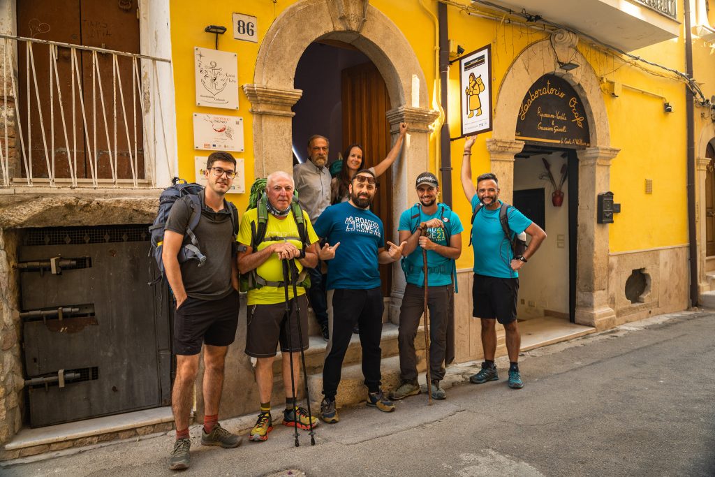 Giorgio Ventricelli with pilgrims and
AEVF staff during RTR.